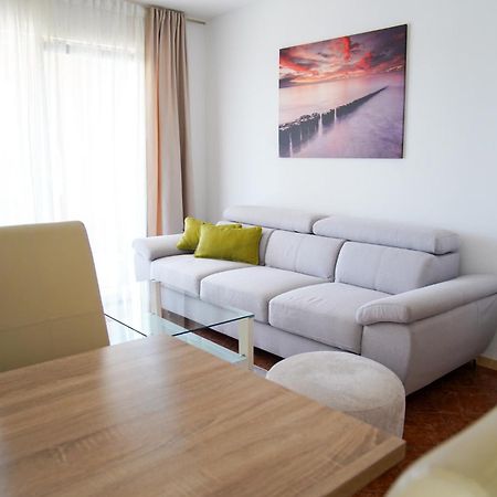 奥米沙利Apartman Lana公寓 外观 照片